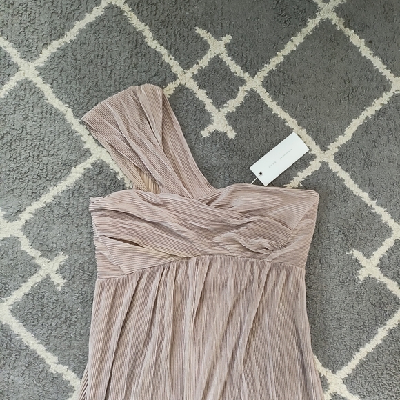 Nwt Lush one shoulder Jumpsuit taupe color size med - Picture 2 of 8